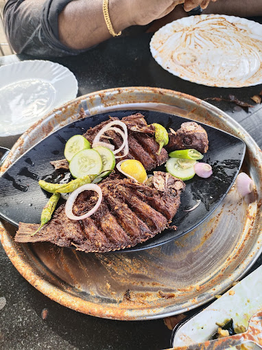 Karimeen Fry | Kariyilakallu